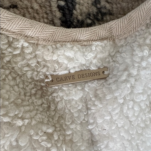 CARVE DESIGNS posie jacket in birch plaid POSIE BOUCLE JACKET - Picture 9 of 9